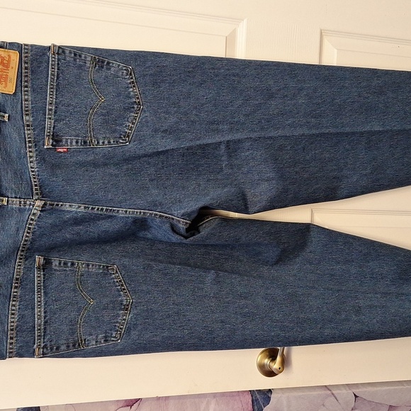 f Levi's Blue Straight-Leg Jeans with Classic Indigo Wash Very Nice 48x30 - Picture 2 of 5